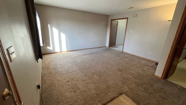 Sala de estar - 2204 S Holt Ave