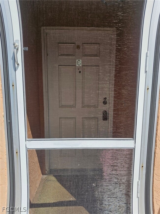 Building Photo - 3823 SE 11th Pl