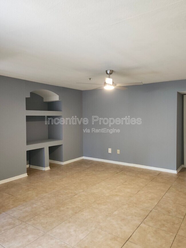 Building Photo - 7220 Westpointe Blvd