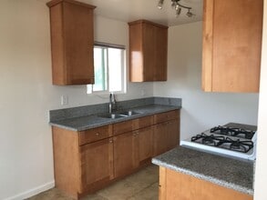 Building Photo - Franklin Terrace Apartments