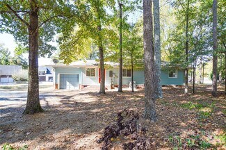 Building Photo - 15011 Woodstar Rd