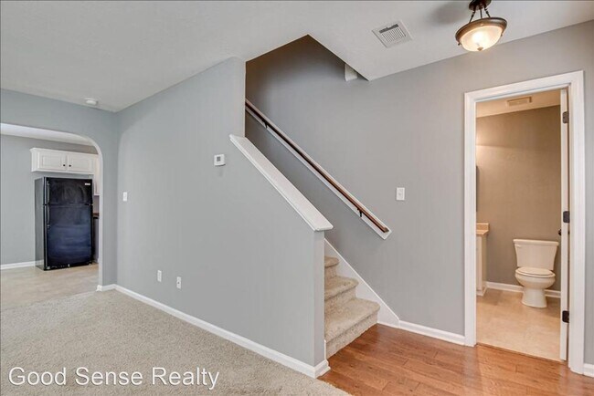 Building Photo - 2 br, 2.5 bath House - 716 Whispering Will...