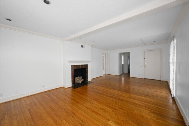 Foto del edificio - 1955 Lexington St