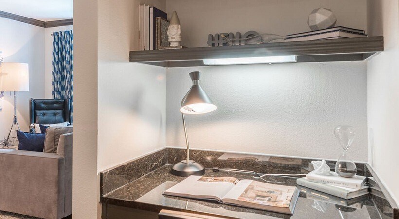 Building Photo - 2101 Kingsley Dr