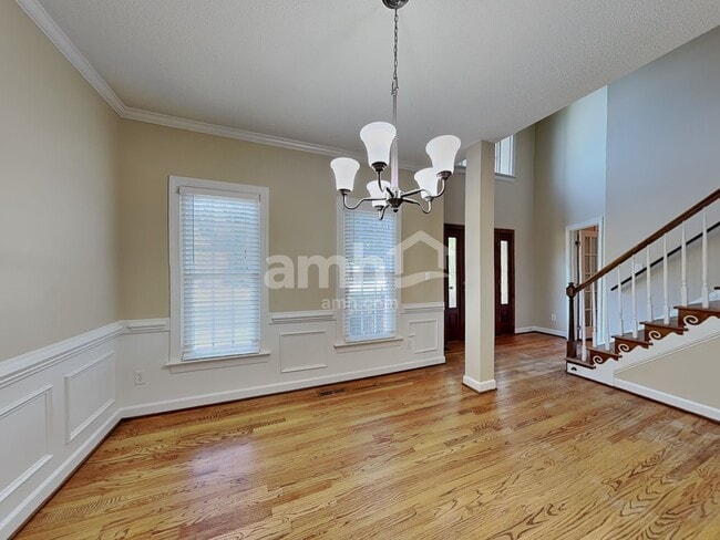 Foto del edificio - 901 Birkdale Dr