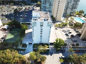 Building Photo - 145 SE 25th Rd