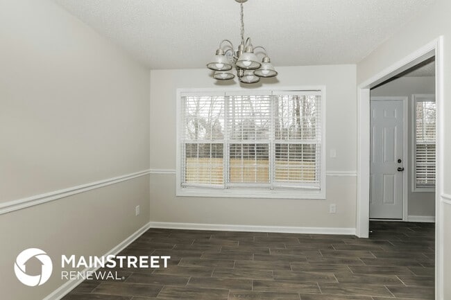 Building Photo - 1065 Garrison Ct