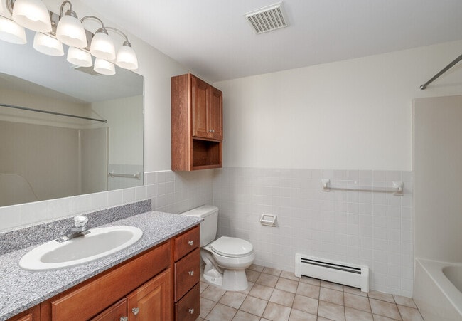 Building Photo - New Country Village Apartments