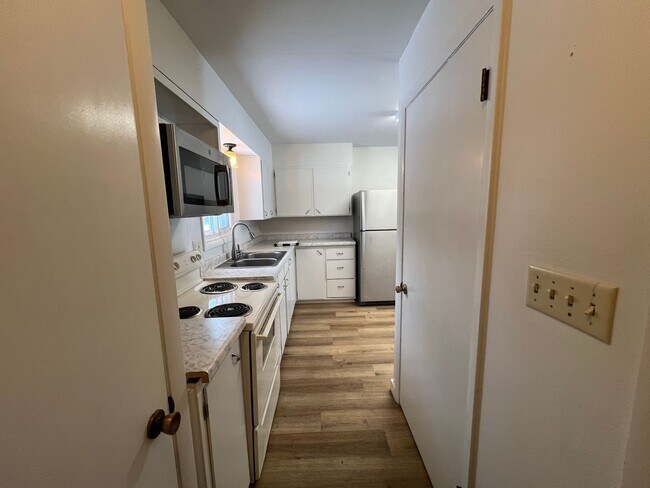 Foto del edificio - 1403/1405 Daley Avenue