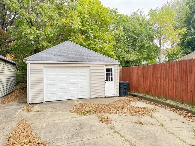 Foto del edificio - 2231 13th St SW