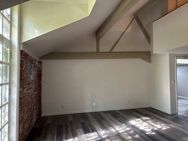 Foto del edificio - Modern Tool Square