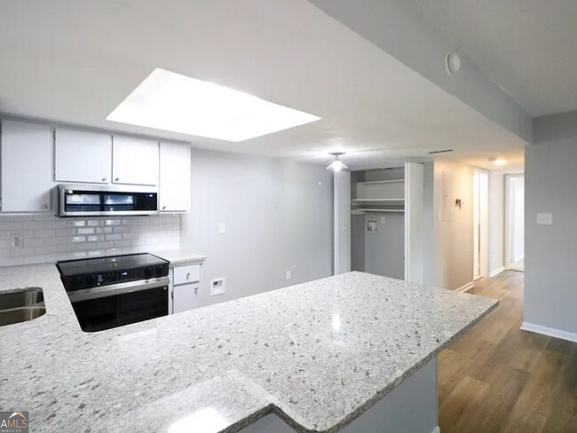 Foto del edificio - 110 Westcliff Cir