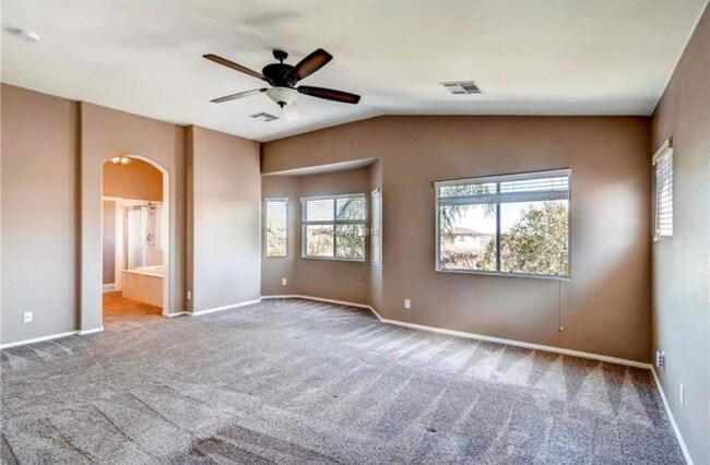 Building Photo - 624 Tyler Ridge Ave