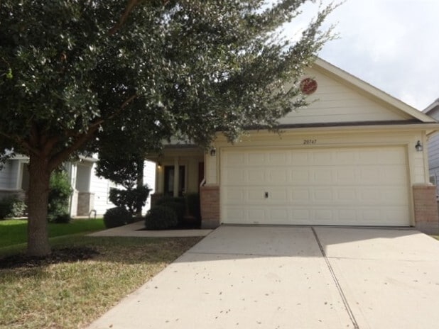 Building Photo - 20747 Cypress Post Dr