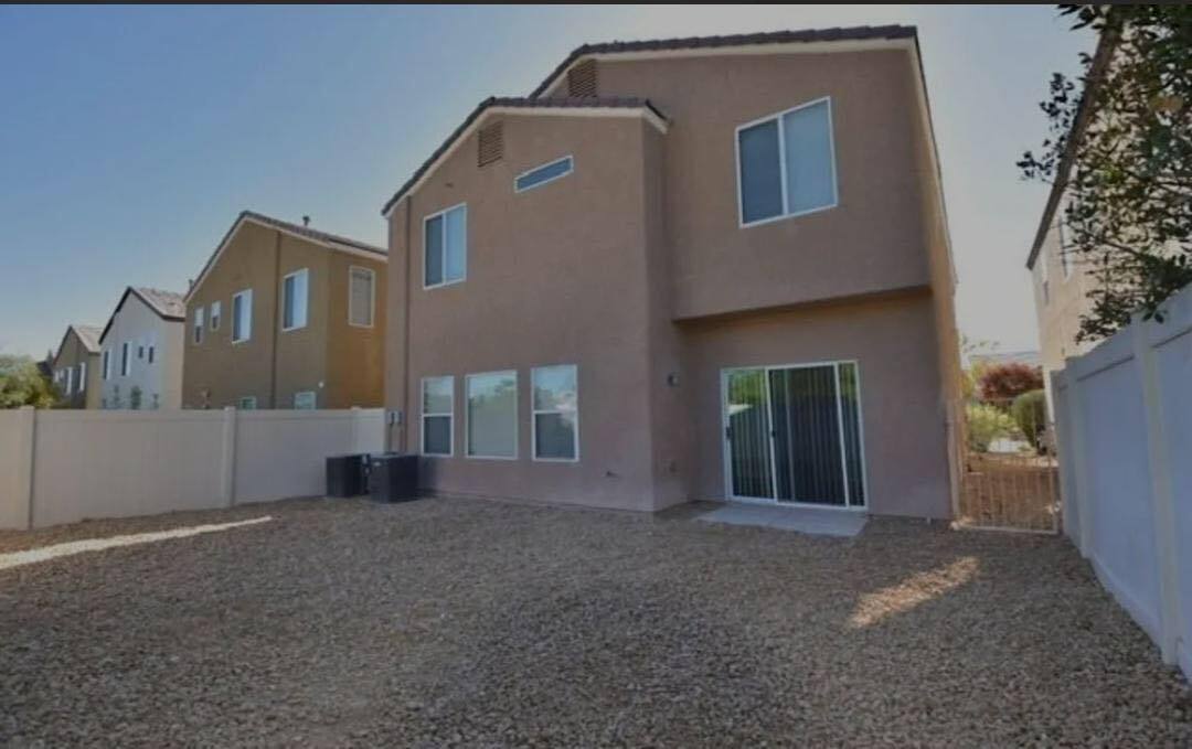 5688 Alington Bend Dr, Las Vegas, NV 89139 Townhome Rentals in Las