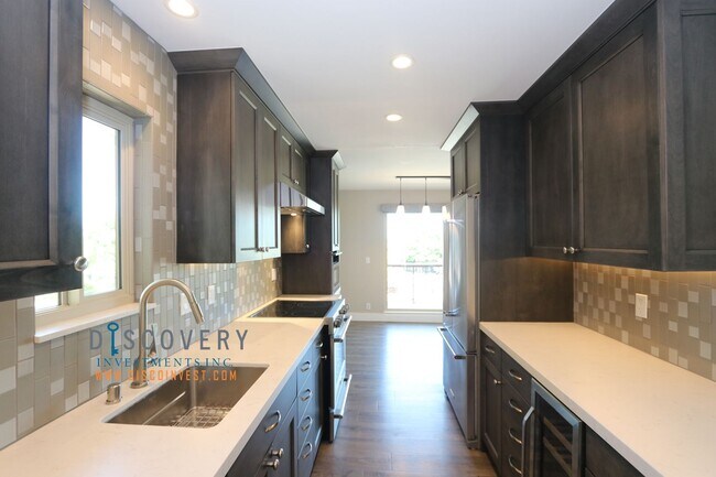 Foto del edificio - Two Bedroom Grand Lake Penthouse