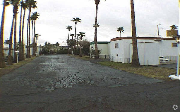 Primary Photo - Heritage Circle