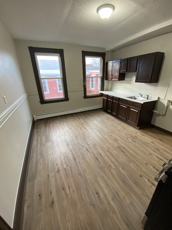 Foto del edificio - 844-850-850 Park St
