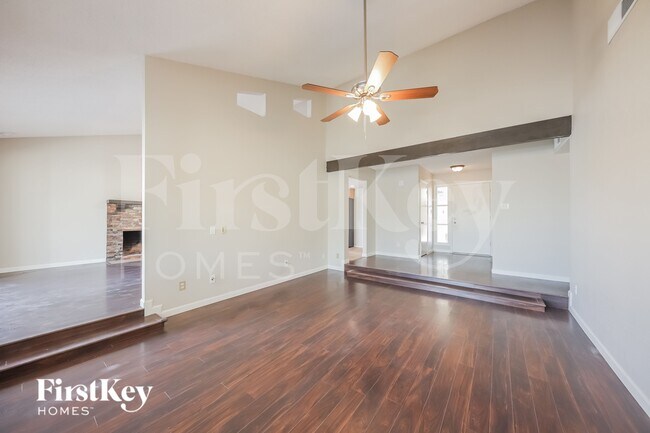 Foto del edificio - 16814 N 34th Ave