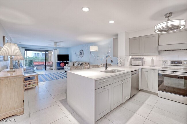 Foto del edificio - 3462 Hancock Bridge Pkwy