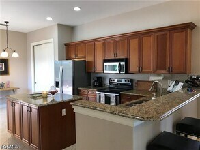 Building Photo - 8314 Provencia Ct