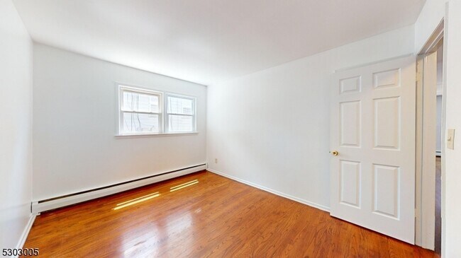 Building Photo - 121 W 3rd St