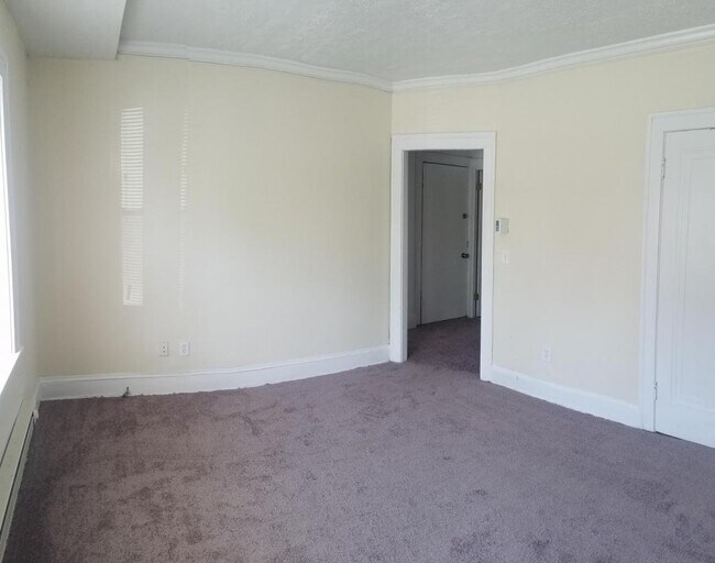 Foto del edificio - 3401 E. 147th Street, Unit 7