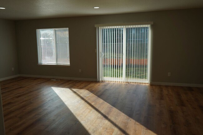 Foto del edificio - 10513 NE 63rd St