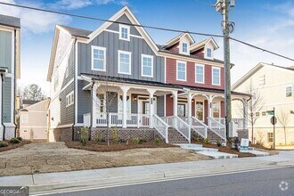 Building Photo - 174 Palm St