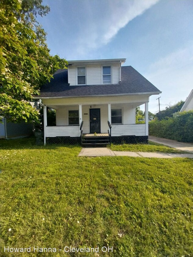 Primary Photo - 3 br, 1.5 bath House - 19001 Pasnow Ave