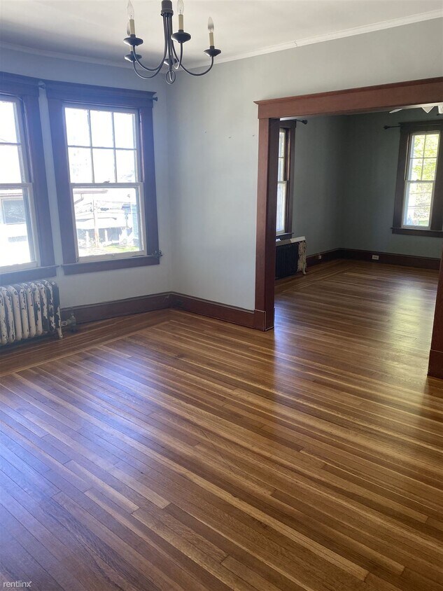 Primary Photo - 3 br, 1 bath Duplex - 14 Slater Ave