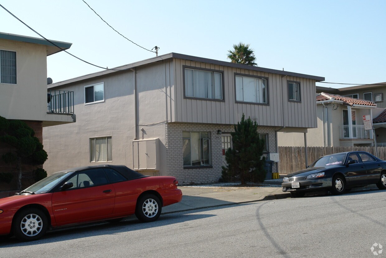 Primary Photo - 132 Santa Clara Ave
