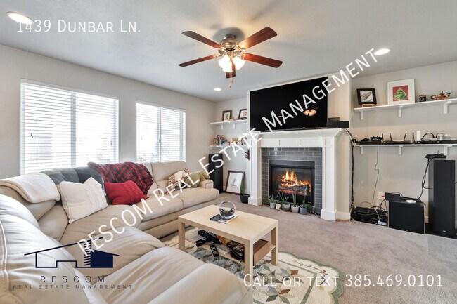 Foto del edificio - 1439 Dunbar Ln