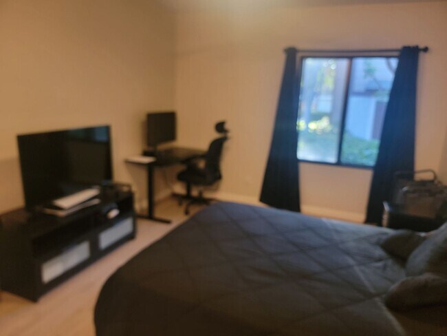 Foto del edificio - Newly Remodeled 1BED/1BATH in Pheasant Creek w/ Garage