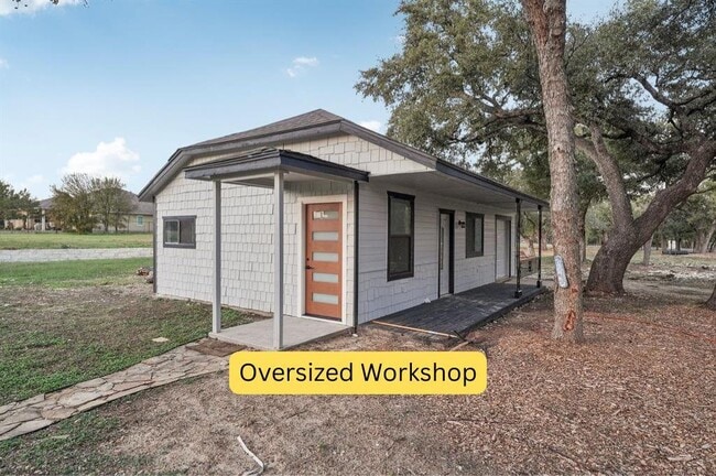 Building Photo - 1739 Starwood Dr