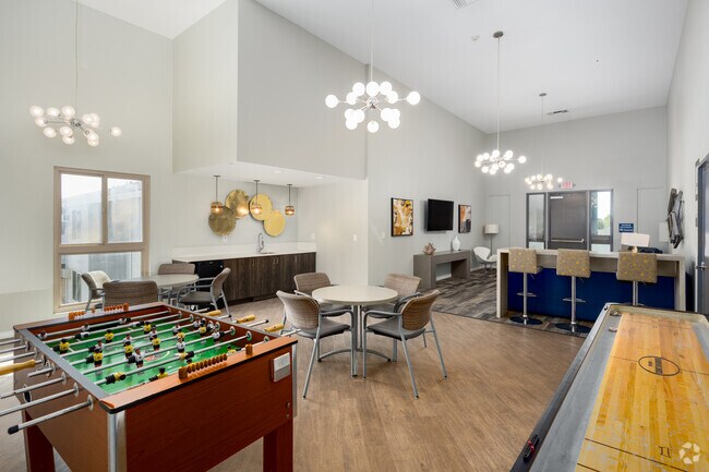 Casa club - Ascent Apartment Homes