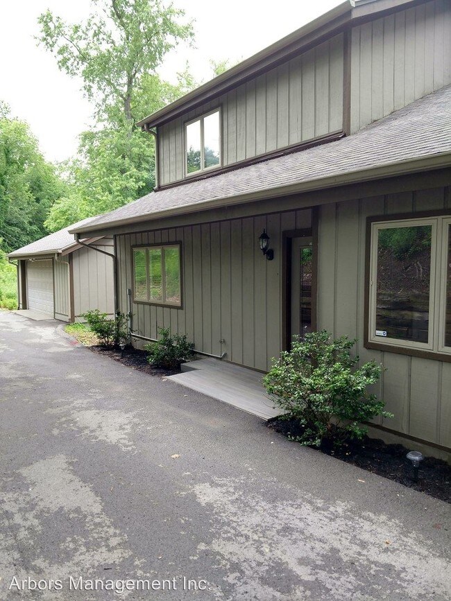 Foto del edificio - 4 br, 2.5 bath House - 360 Hickory Grade Rd