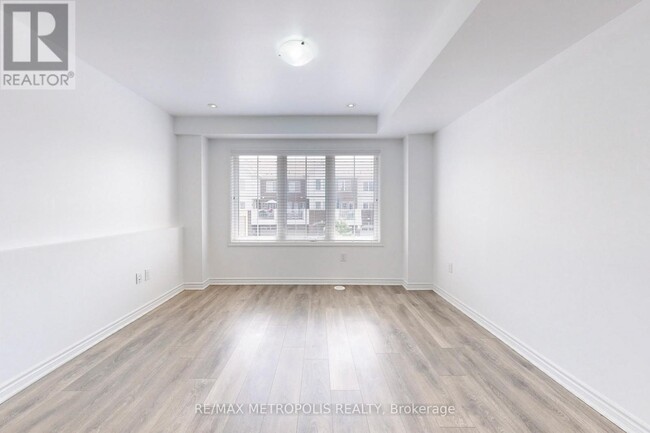 Building Photo - 1054 Clipper Ln