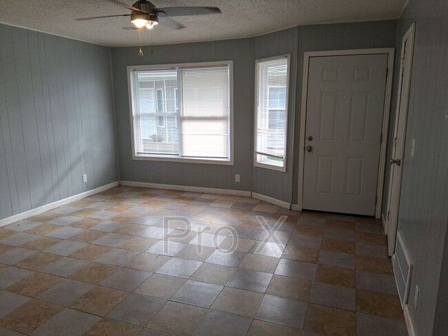 Photo - 407 Park St Apartment