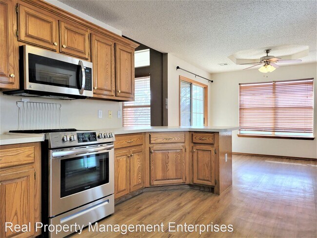 Foto del edificio - 4 br, 2 bath House - 516 NW 174th St