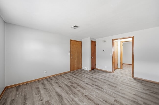 Building Photo - 5430 Ervin St