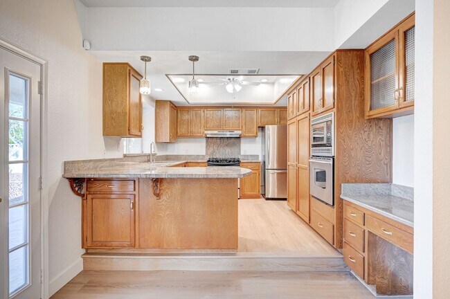 Foto del edificio - MCNEIL MANOR