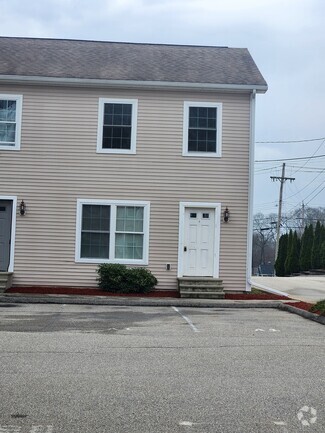 Building Photo - 245 Elizabeth St Ext