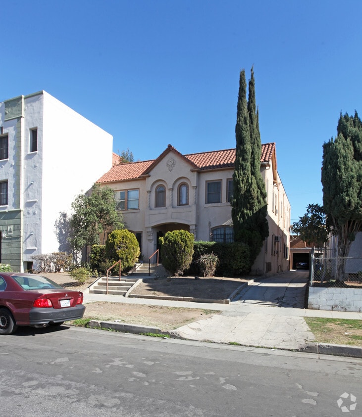 Primary Photo - 1168 N New Hampshire Ave