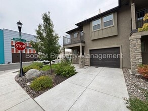 Building Photo - 1399 Handelin Rd