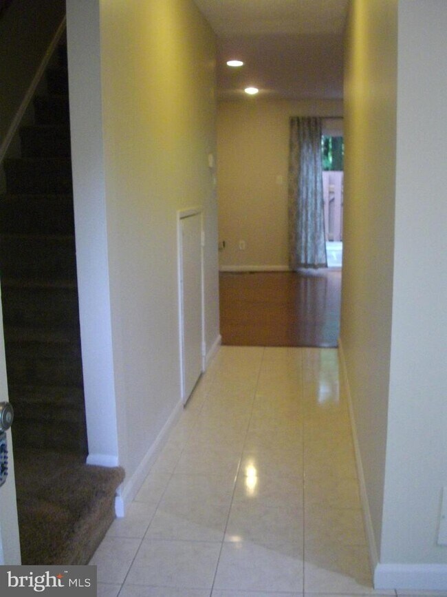 Foto del edificio - 2389 Southgate Square