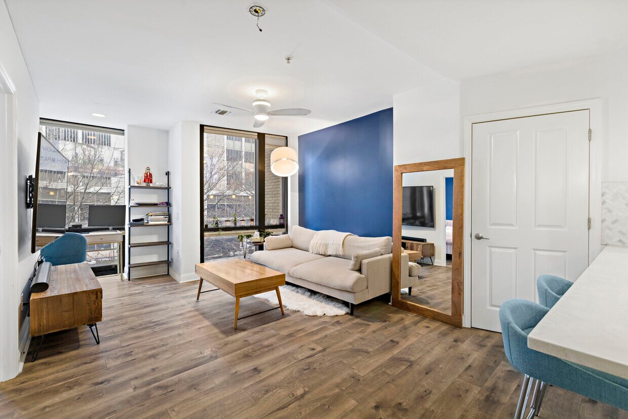 Foto principal - 99 Montgomery St