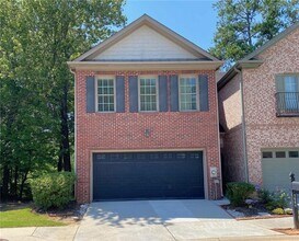 Building Photo - 1664 Oakbrook Lake Dr NW