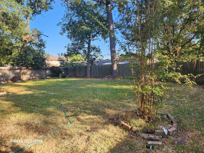 Foto del edificio - 515 Shady Glade Dr