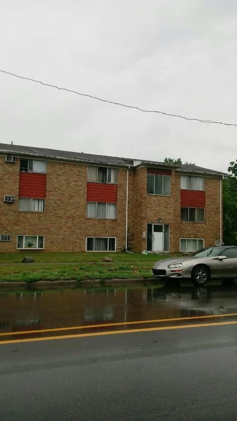 13411 Seven Mile E Detroit Mi 48205 Apartments Detroit Mi Apartments Com